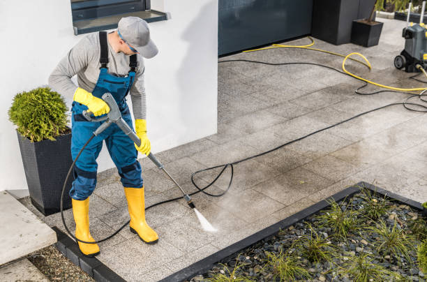 Best Sidewalk Pressure Washing  in Rochester, IN